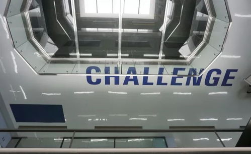 精彩繼續(xù) 品牌至尊 創(chuàng)新驅(qū)動(dòng) 時(shí)尚引領(lǐng) 精品產(chǎn)銷 參觀深圳 橫崗眼鏡代表性企業(yè)紀(jì)實(shí)